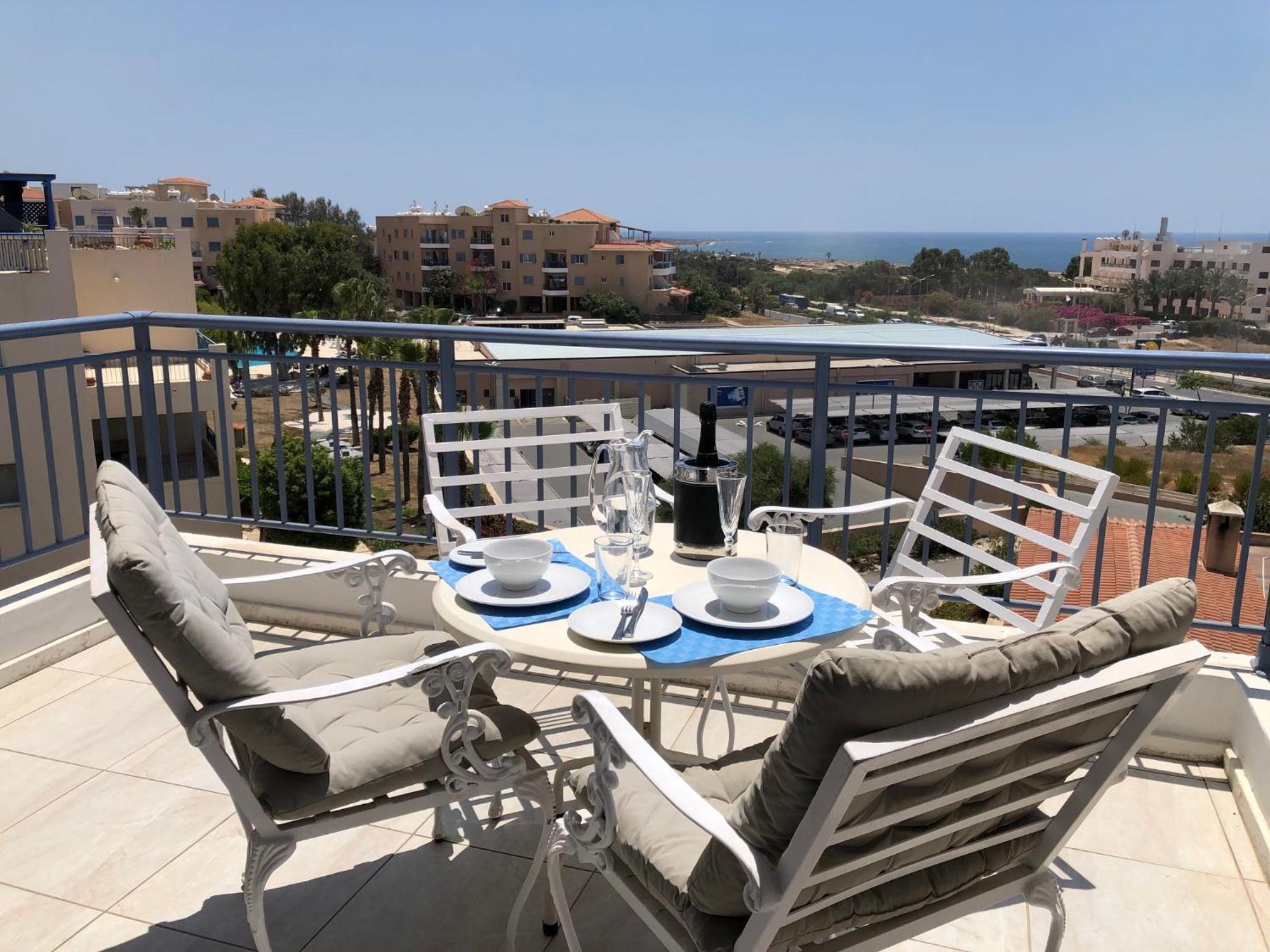 Kings Palace - Modern Penthouse With Incredible Sea Views Pafos Dış mekan fotoğraf