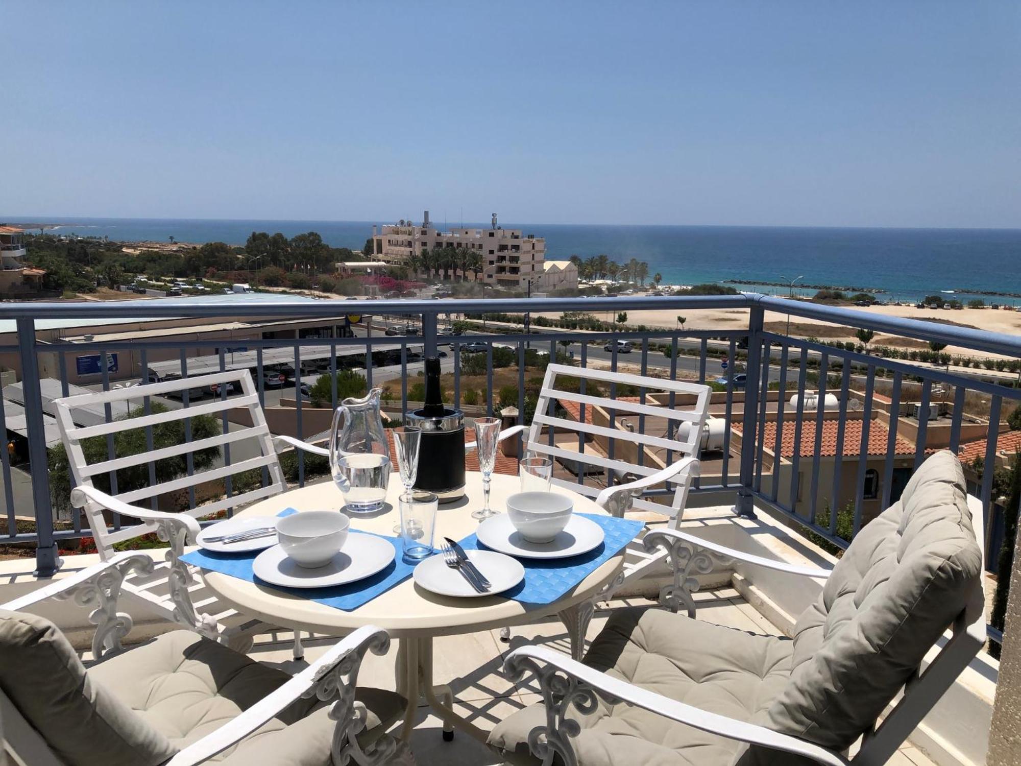 Kings Palace - Modern Penthouse With Incredible Sea Views Pafos Dış mekan fotoğraf